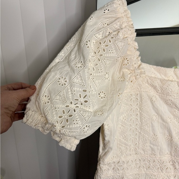 Lace Puff Sleeve Dress - Picture 3 of 7